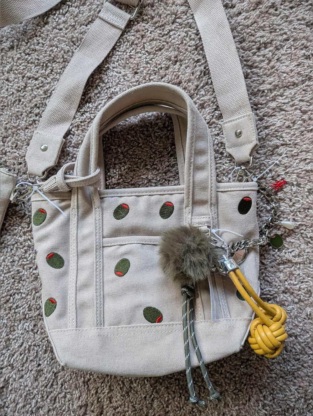 Madden Girl Olive Embroidered Mini Canvas Tote Bag Dual Crossbody And Clutch NWT - Picture 3 of 11